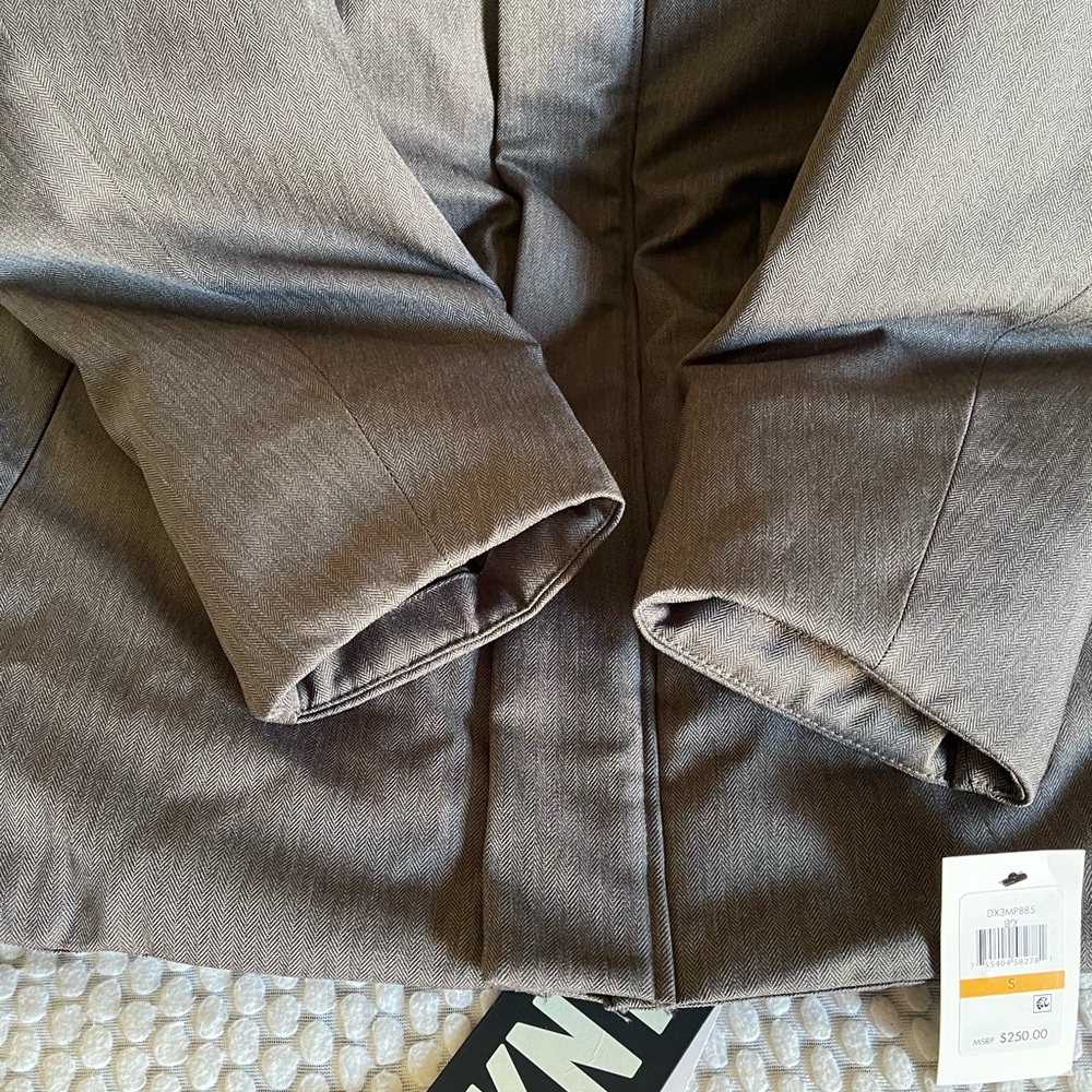 dkny coat - Picture 4 of 9